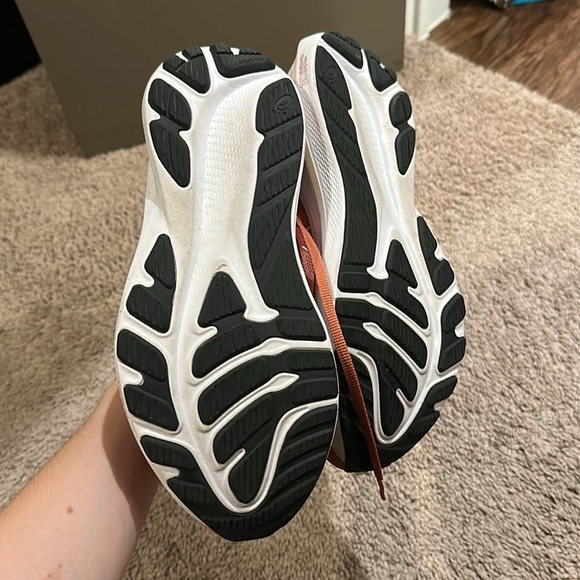 Asics - Picture 3 of 5